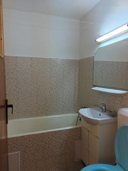 Casă cu 2 camere decomandat cu Teren 40 Mp în Titan