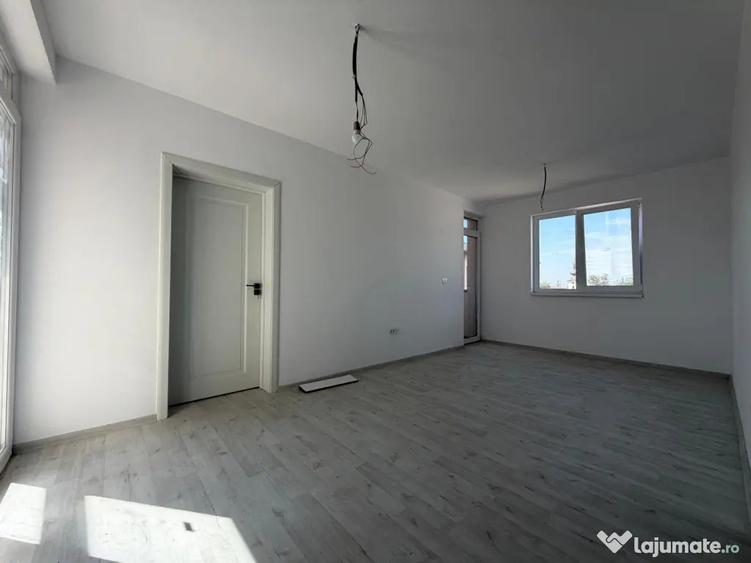 Apartament cu 2 camere decomandat în Chișoda