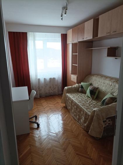 Apartament cu 2 camere decomandat în Florești
