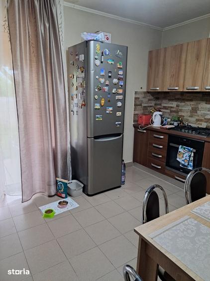 Casă cu 4 camere cu Teren 500 Mp în Central