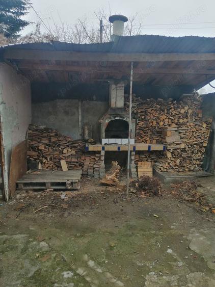 Casă cu 4 camere cu Teren 132 Mp în Central