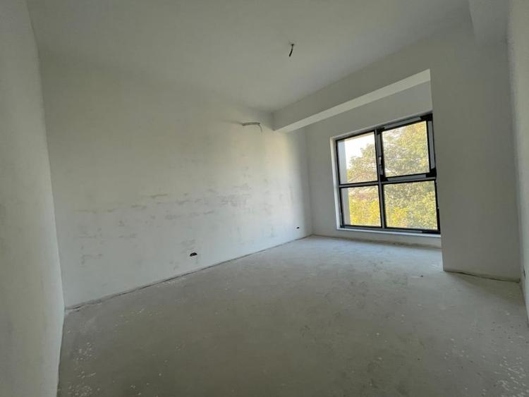 Apartament cu 3 camere decomandat în Bucureștii Noi