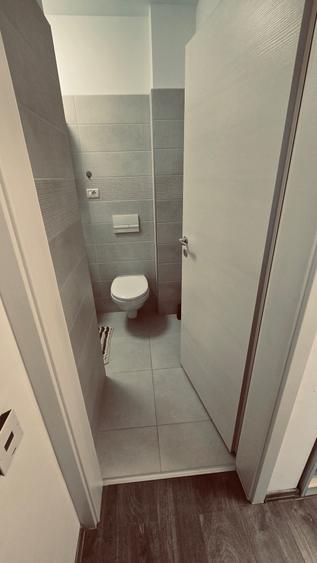 Apartament cu 3 camere decomandat în Torontalului
