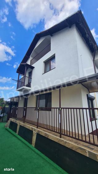 Casă cu 4 camere cu Teren 50 Mp în Central