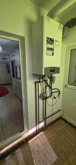 Inchiriere apartament 2 camere zona centrului comercial Pelendava - 1Mai - 6