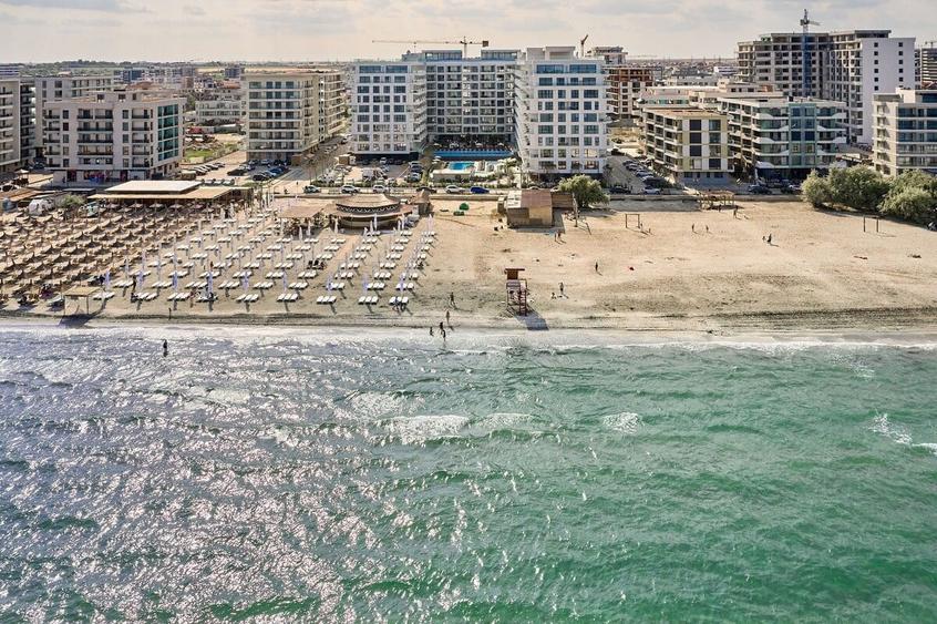 Apartament cu 3 camere decomandat în Mamaia-Sat