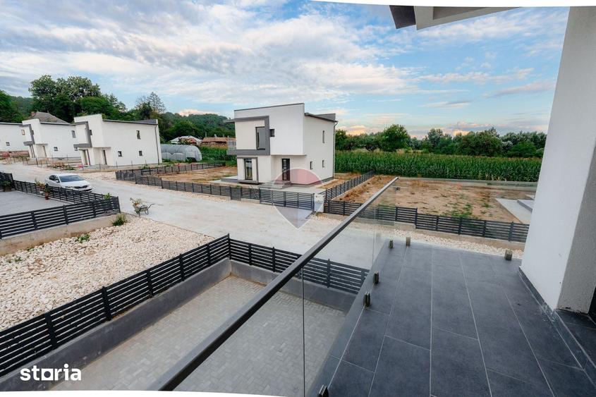 Casă cu 3 camere cu Teren 181 Mp în Budeasa