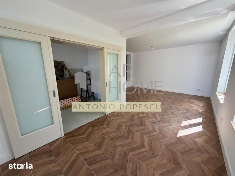 Casă cu 5 camere cu Teren 250 Mp în Păulești