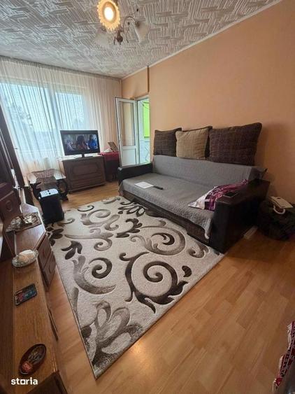 Apartament cu 3 camere decomandat în Gorjului — fotografia 1