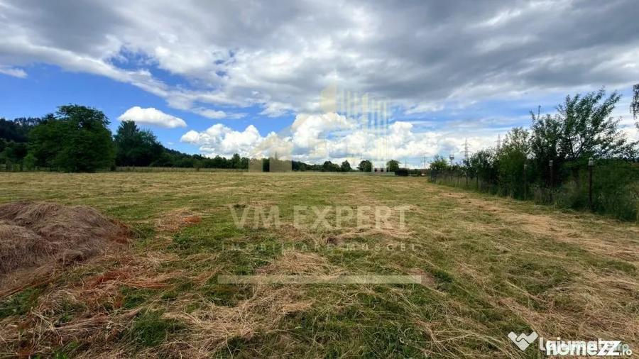 Casă cu 3 camere cu Teren 6997 Mp în Bughea de Sus