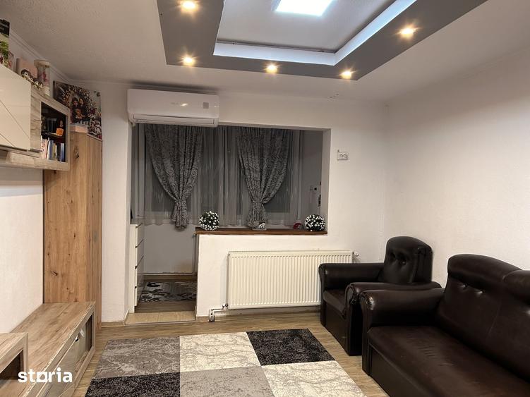 Apartament cu 2 camere decomandat în Central