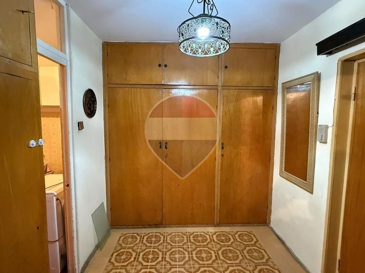 Apartament cu 2 camere semidecomandat, mobilat în Moșilor