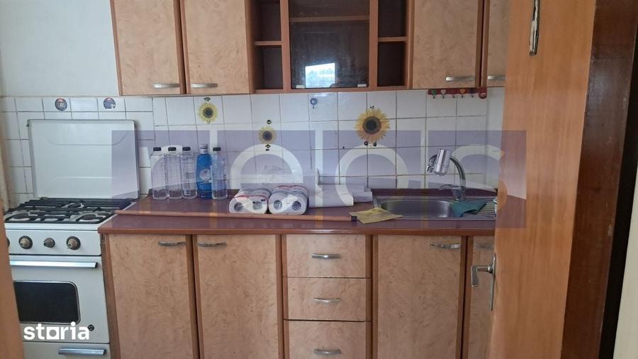 Apartament cu 3 camere decomandat în Tineretului