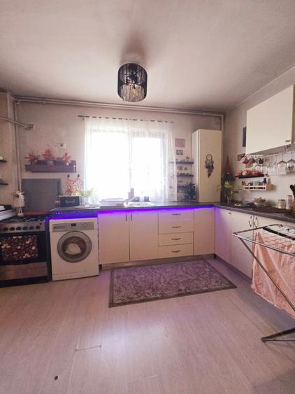 Apartament cu 2 camere decomandat în Dobroești