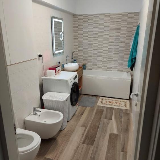 Apartament cu 3 camere decomandat în Copou