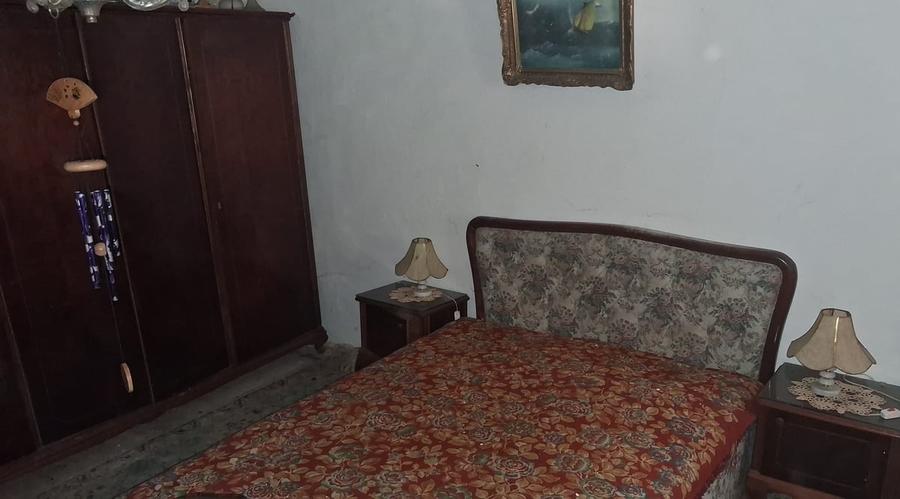 Casă cu 3 camere cu Teren 2200 Mp în Central