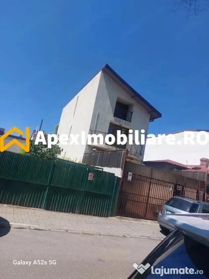 Casă cu 5 camere cu Teren 300 Mp în Bucureștii Noi