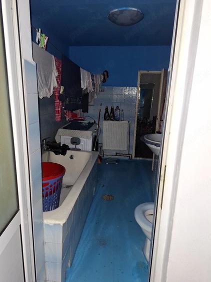 Casă cu 6 camere cu Teren 400 Mp în 8 Martie