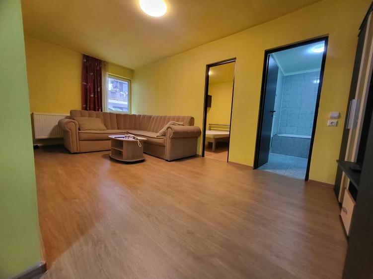 Apartament cu 2 camere semidecomandat în Florești