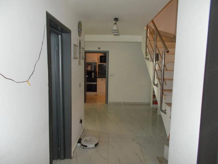 Casă cu 4 camere cu Teren 325 Mp în Parța