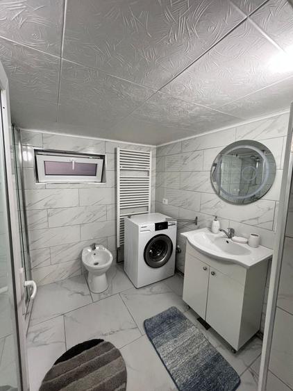 Casă cu 4 camere cu Teren 800 Mp în Central