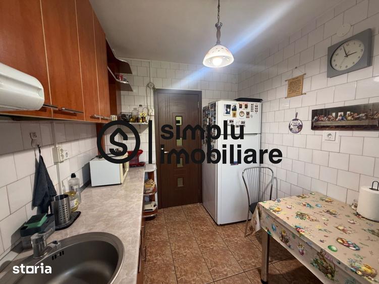 Apartament cu 3 camere în Brazda lui Novac