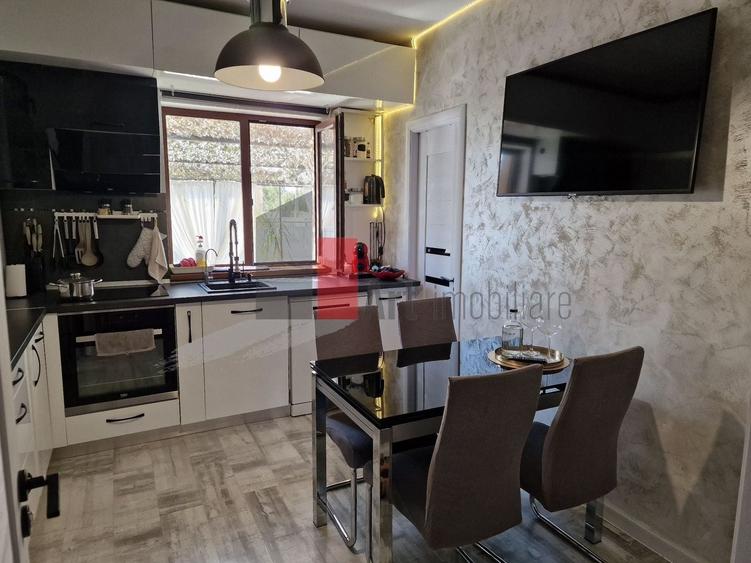 Casă individuală cu 3 camere cu Canalizare în Exterior Sud