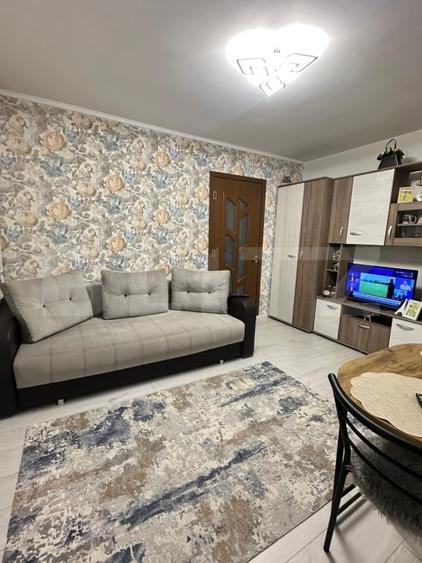 Apartament cu 2 camere semidecomandat, mobilat în Sud-Est