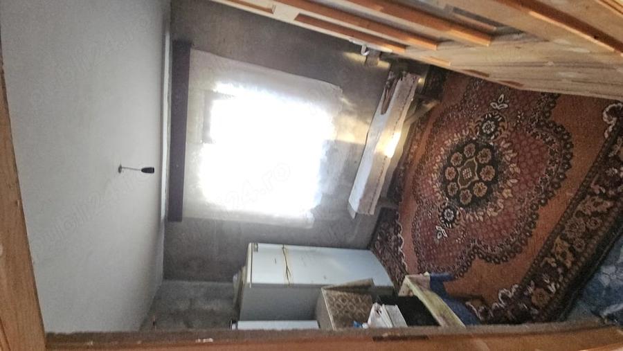 Casă cu 3 camere cu Teren 110 Mp în Găvănești
