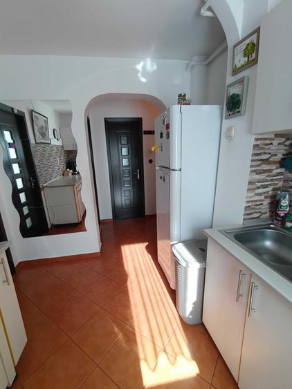 Apartament cu 2 camere decomandat în Vest