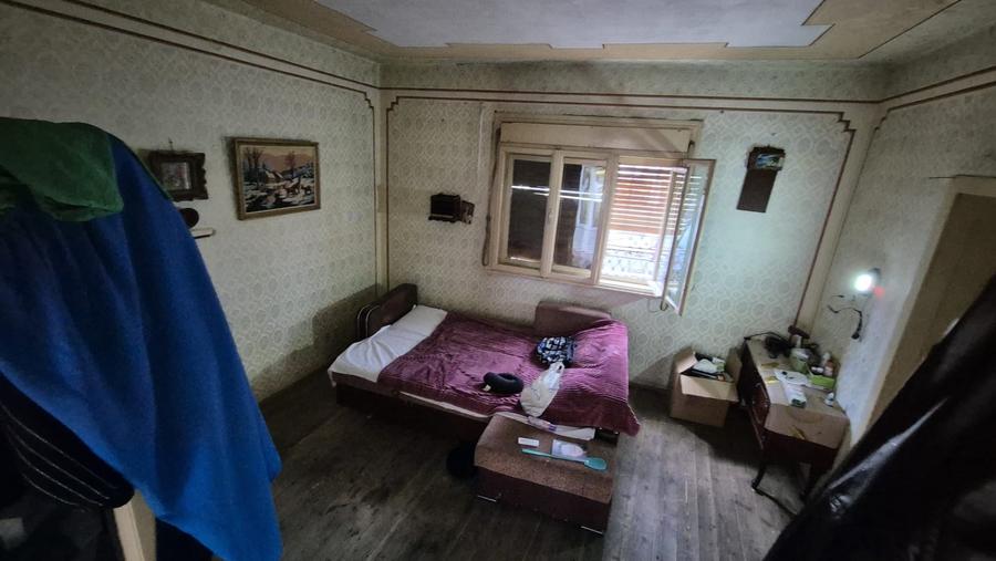 Casă individuală cu 5 camere cu Canalizare în Teiuș