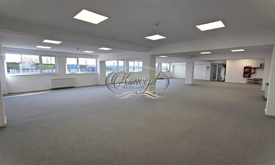 Spatii comerciale/birouri, cu parcari, pe Bulevardul Muncii