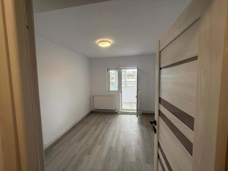 Apartament cu 2 camere decomandat în Dacia