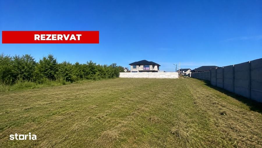 Teren de 530 mp, în Albota