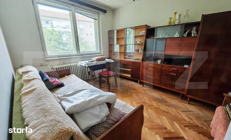 Apartament cu 2 camere semidecomandat în Decebal
