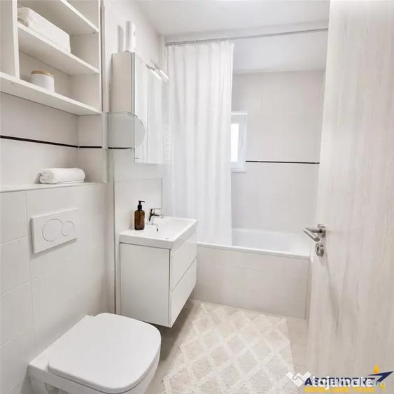 Apartament cu 3 camere decomandat în Vest
