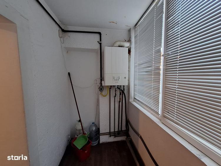 Apartament cu 3 camere decomandat în Dorobanților