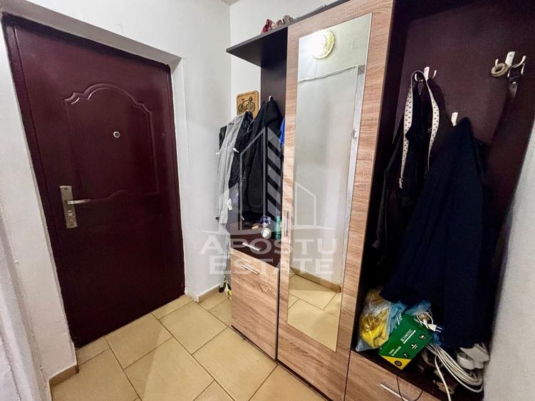 Apartament cu 2 camere decomandat în Lipovei