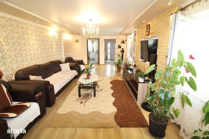 Casă cu 4 camere cu Teren 1413 Mp în Central