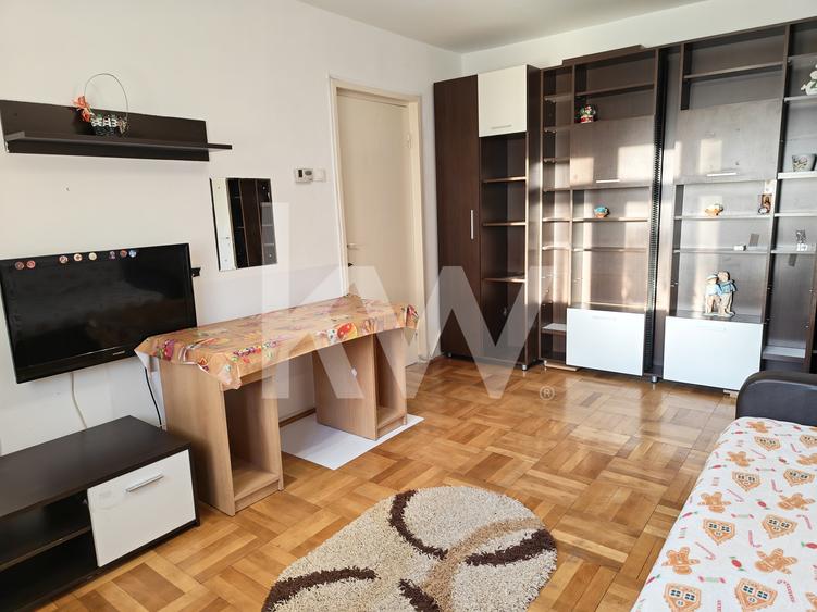 Apartament cu 3 camere semidecomandat, mobilat în Gării