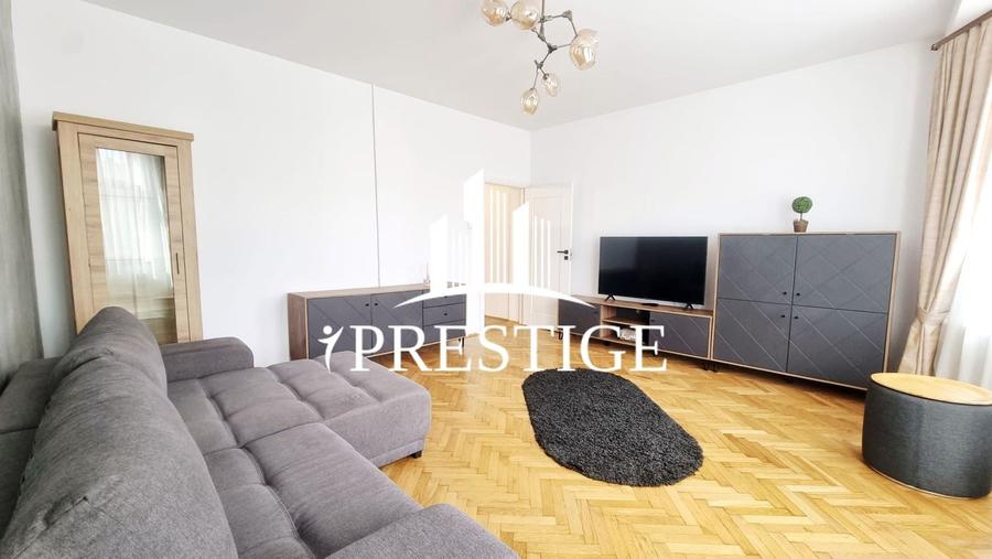 Apartament cu 2 camere decomandat, mobilat în Central