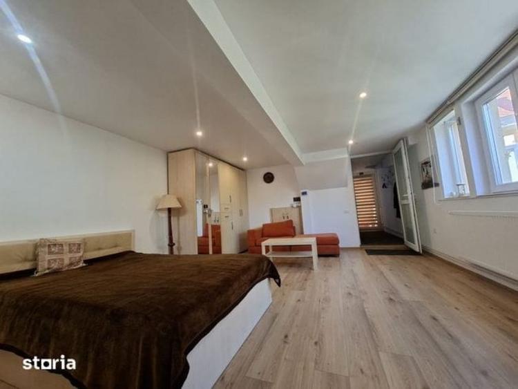 Casă cu 3 camere cu Teren 1600 Mp în Central