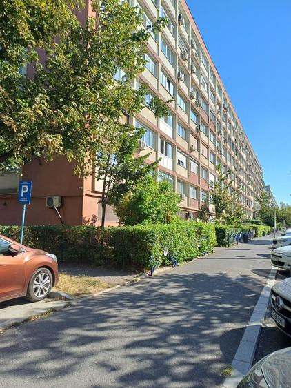 Apartament cu 2 camere decomandat în Cantemir
