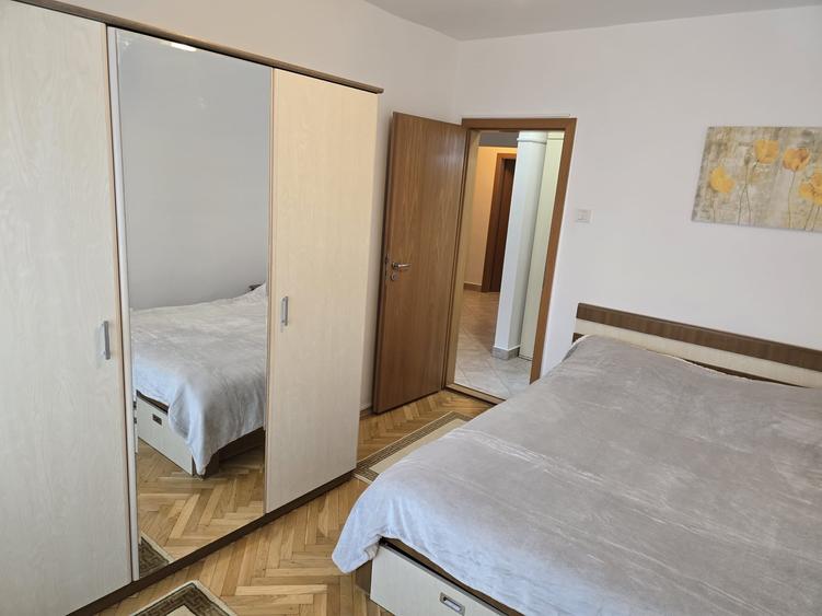 Faleza Nord- Azilul de Batrani , str.Unirii,  3 camere mobilat si utilat - 9