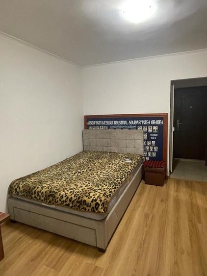 Garsonieră decomandată în Iosia