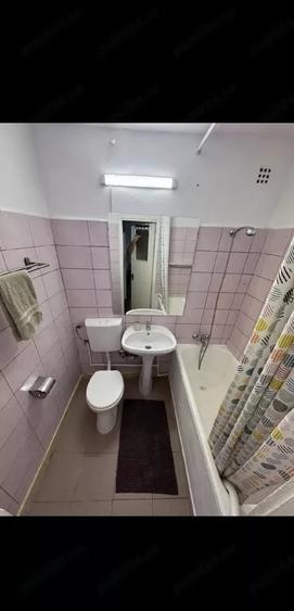 Apartament cu 3 camere decomandat, mobilat în Apusului