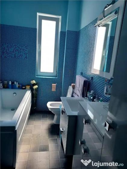 Apartament cu 3 camere decomandat în Dumbrăvița