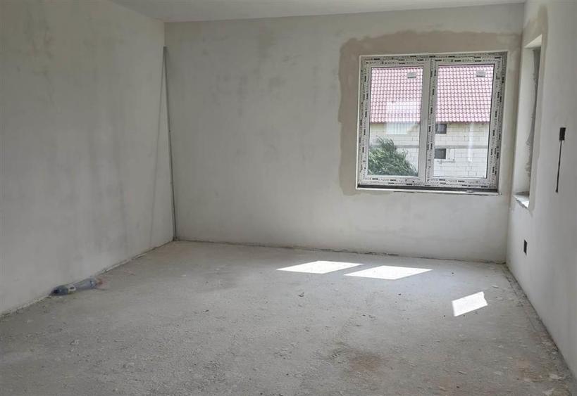 Casă individuală cu 5 camere cu Canalizare în Burdujeni