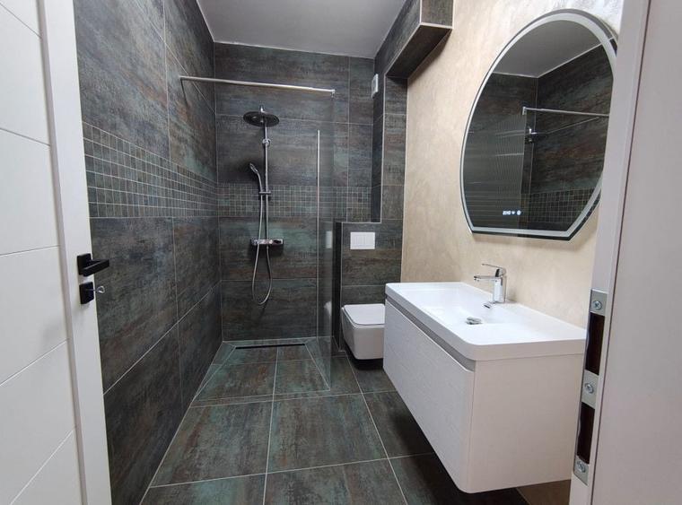 Penthouse cu 4 camere decomandat în Șelimbăr