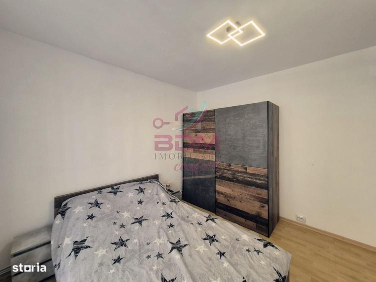 Apartament cu 3 camere semidecomandat în Central